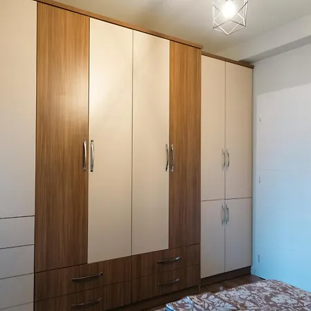 Appartement Modern 2-bedroom In The Heart Of Tirana