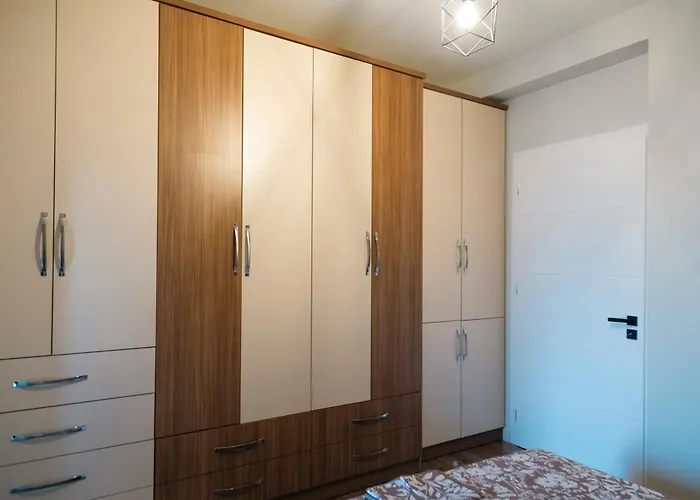 Appartement Modern 2-bedroom In The Heart Of Tirana