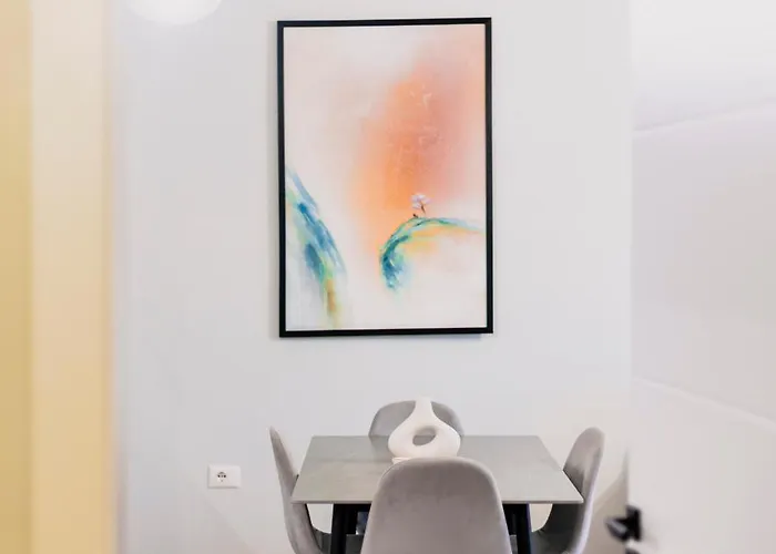 アパート Modern 2-bedroom In The Heart Of *